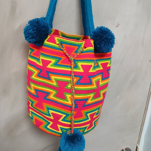 Handmade Woven Bucket Bag❤️🧡💛🩷💚 - Picture 1 of 9